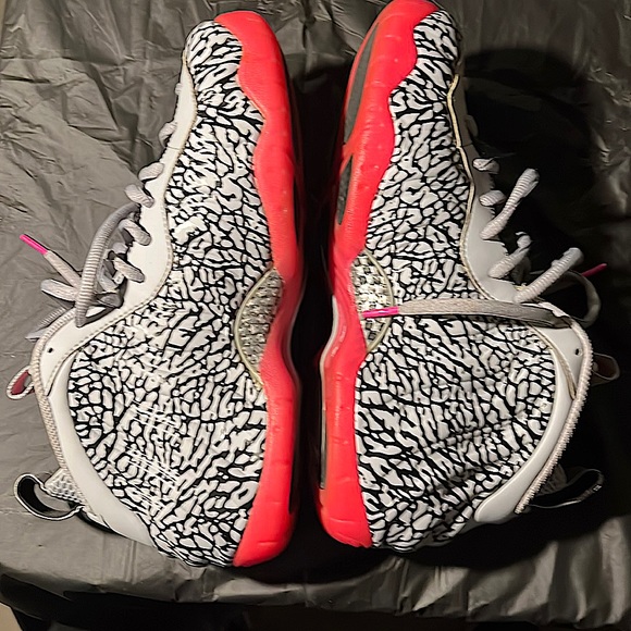 👟Nike elephant print Foamposite’s for sale👟 - Picture 3 of 6